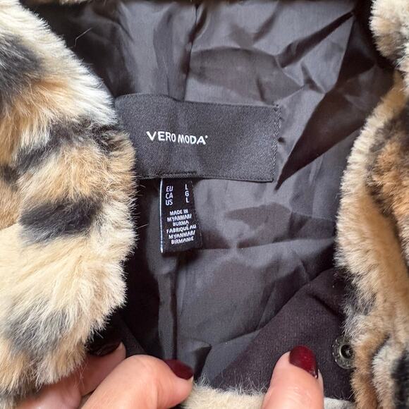 Vero Moda cheetah print faux fur snap winter coat SIZE L - Picture 4 of 6